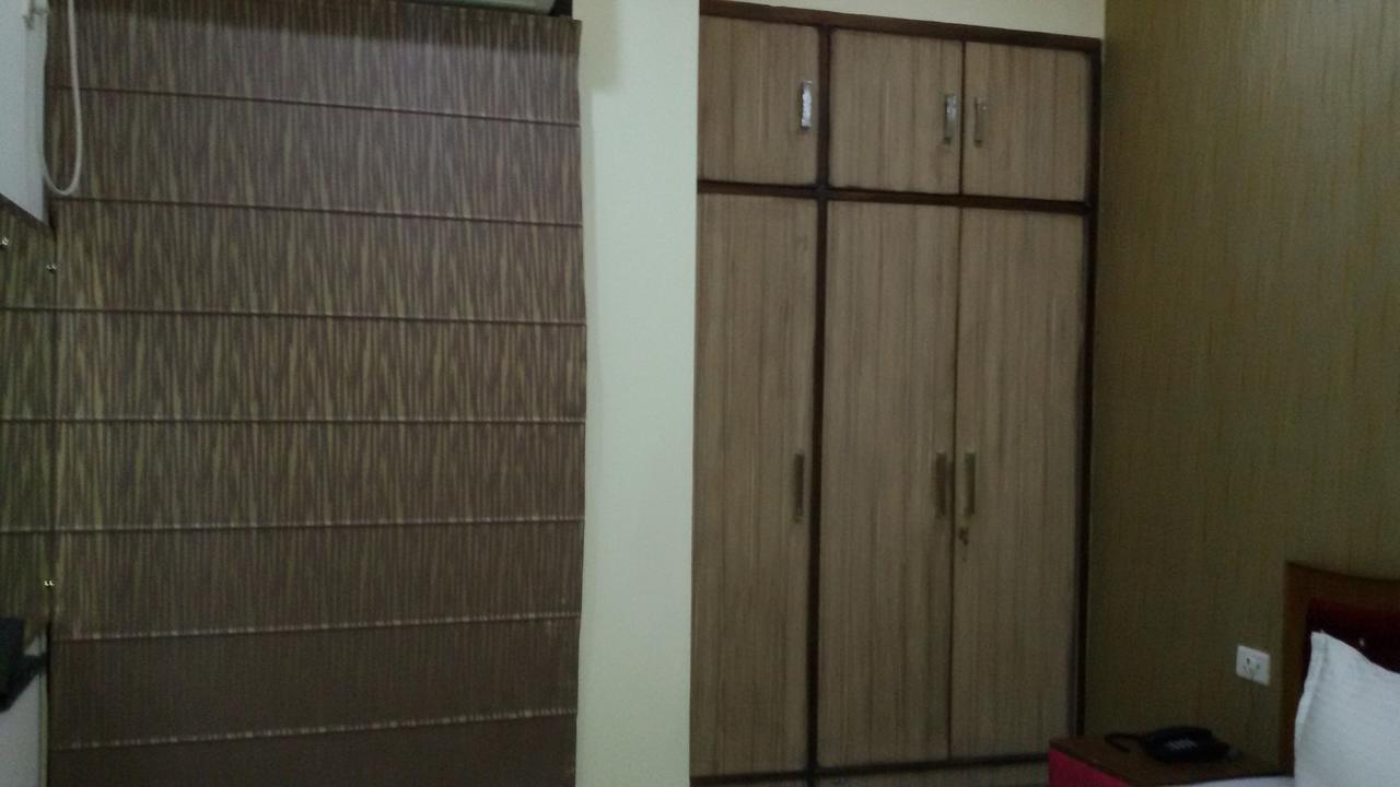 Hotel Royal International Új-Delhi Kültér fotó