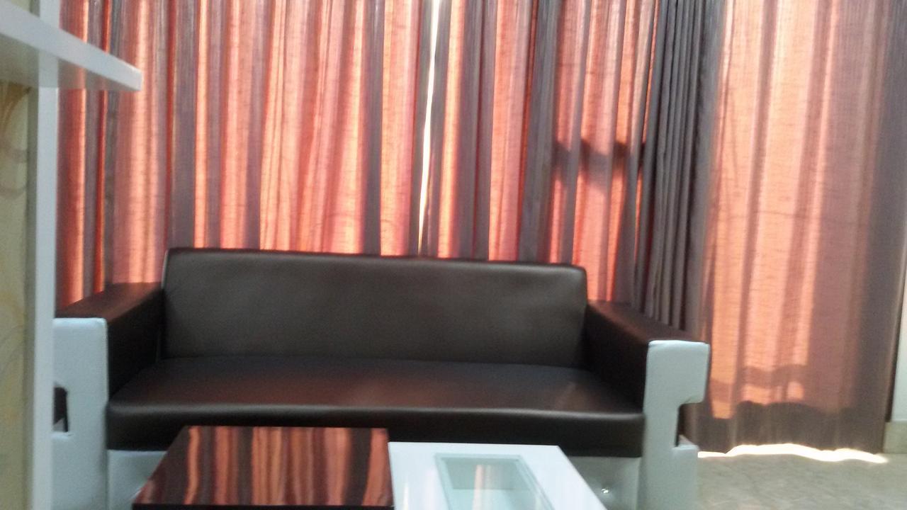 Hotel Royal International Új-Delhi Kültér fotó